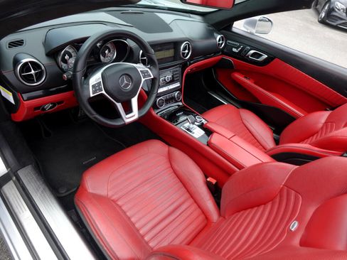 Used 2013 Mercedes-Benz SL 550 image 11