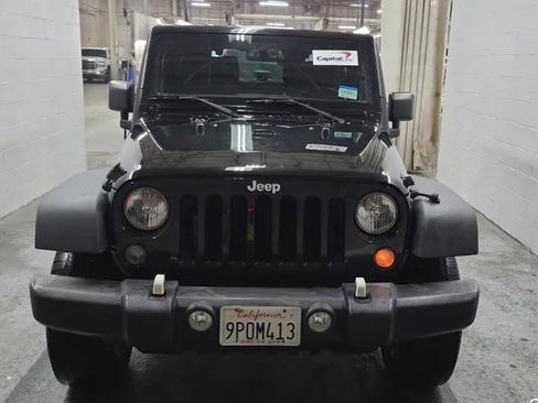 Used 2018 Jeep Wrangler Sport AWD/4WD image 6