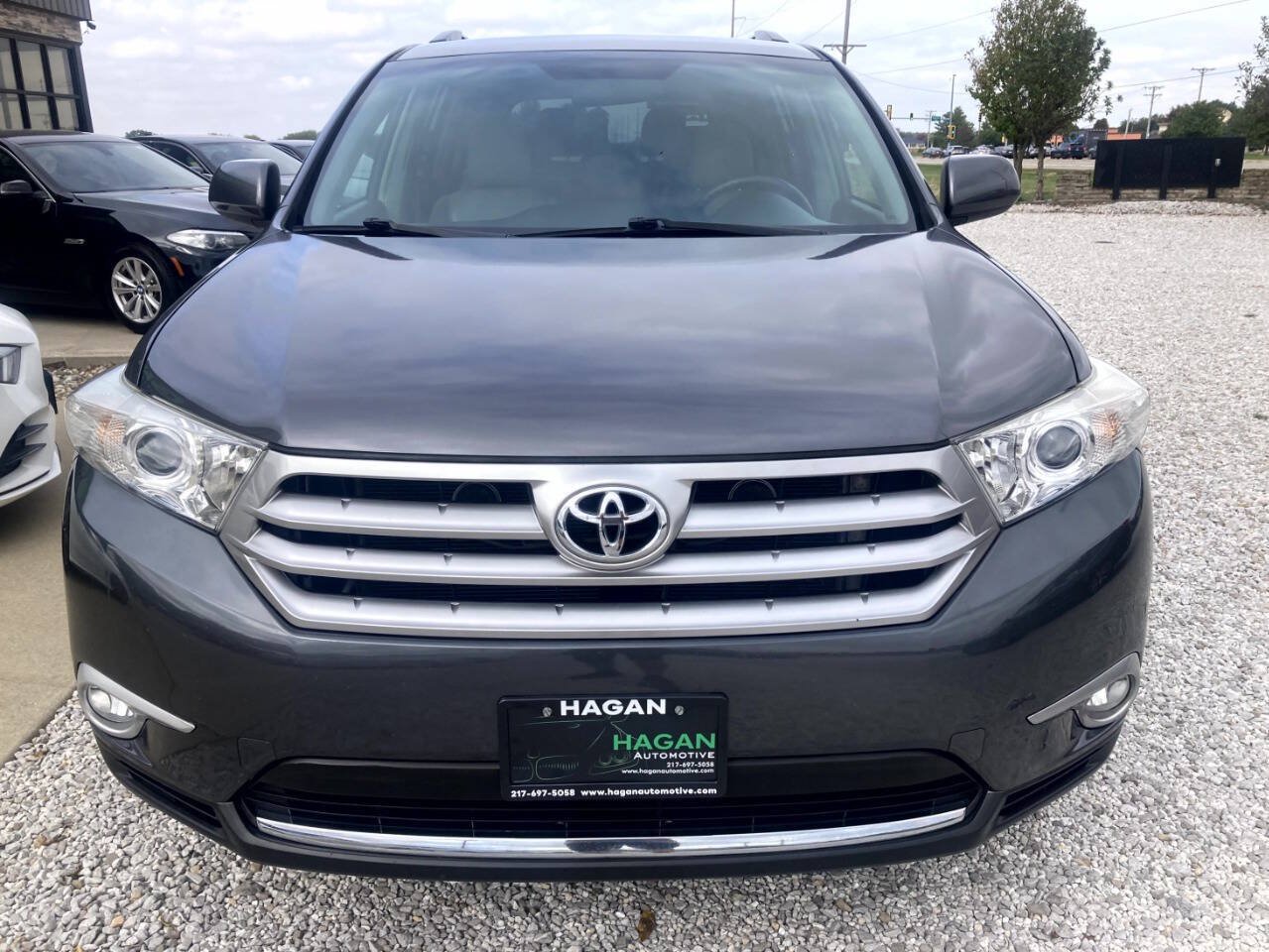 Used 2013 Toyota Highlander Plus FWD image 4