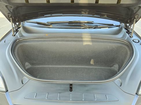 Used 2019 Tesla Model X Long Range image 21