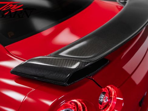 Used 2018 Nissan GT-R Premium image 14