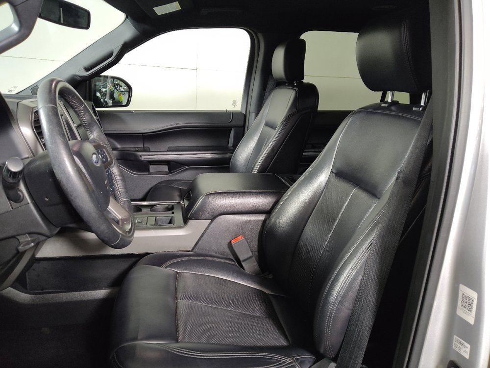 Used 2019 Ford Expedition XLT w/ Equipment Group 201A RWD image 17