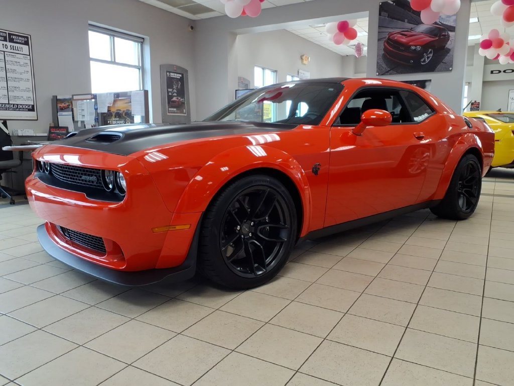 Used 2023 Dodge Challenger SRT Hellcat RWD image 3