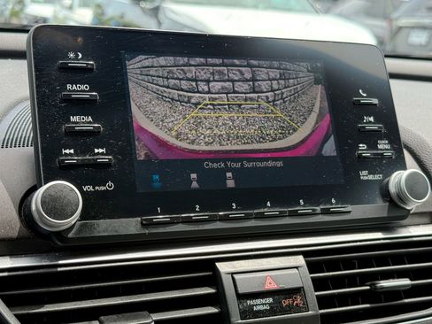 Used 2018 Honda Accord LX image 20