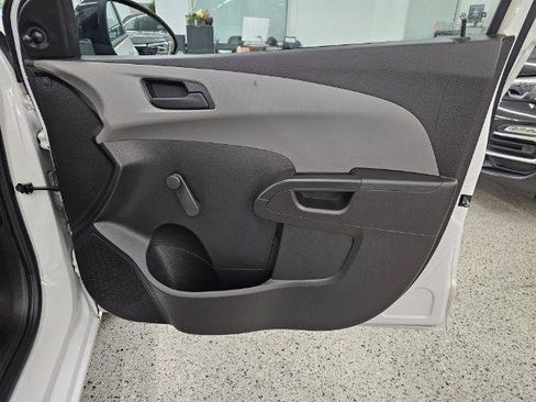 Used 2018 Chevrolet Sonic LT image 24