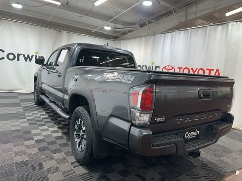 Used 2022 Toyota Tacoma TRD Off-Road image 4