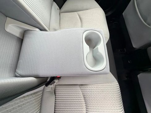 Used 2017 Toyota Prius Two image 33