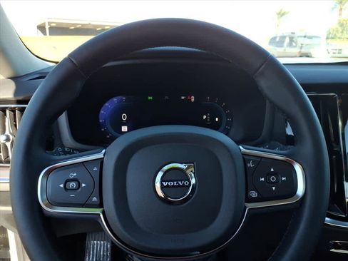 Used 2025 Volvo S60 B5 Core image 34