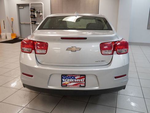 Used 2015 Chevrolet Malibu LT w/ Leather Package image 8
