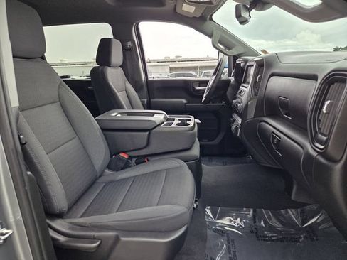 Used 2024 Chevrolet Silverado 2500 Custom w/ Custom Value Package AWD/4WD image 21