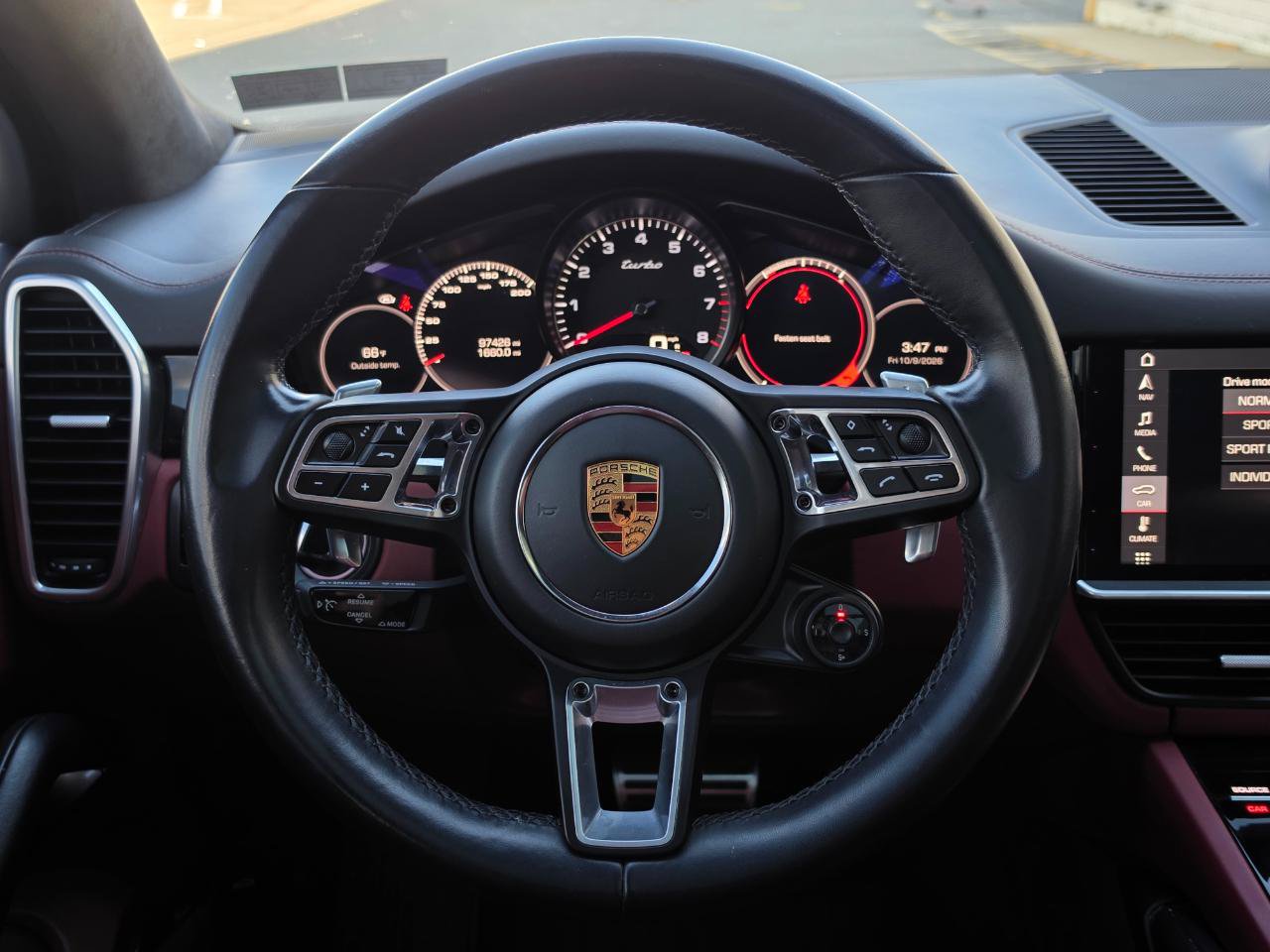 Used 2019 Porsche Cayenne Turbo AWD/4WD image 17