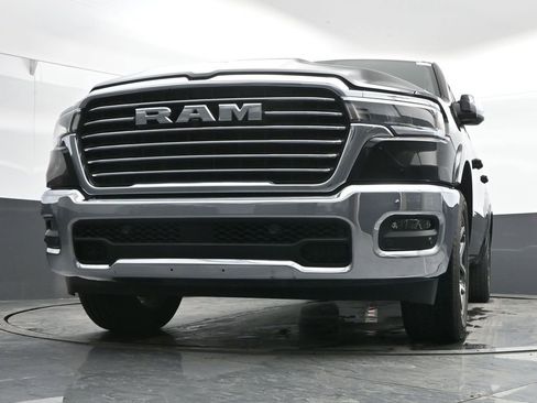 Used 2025 RAM 1500 Laramie image 46