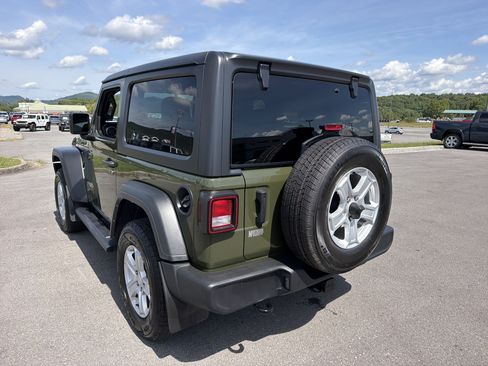 Used 2021 Jeep Wrangler Sport AWD/4WD image 8