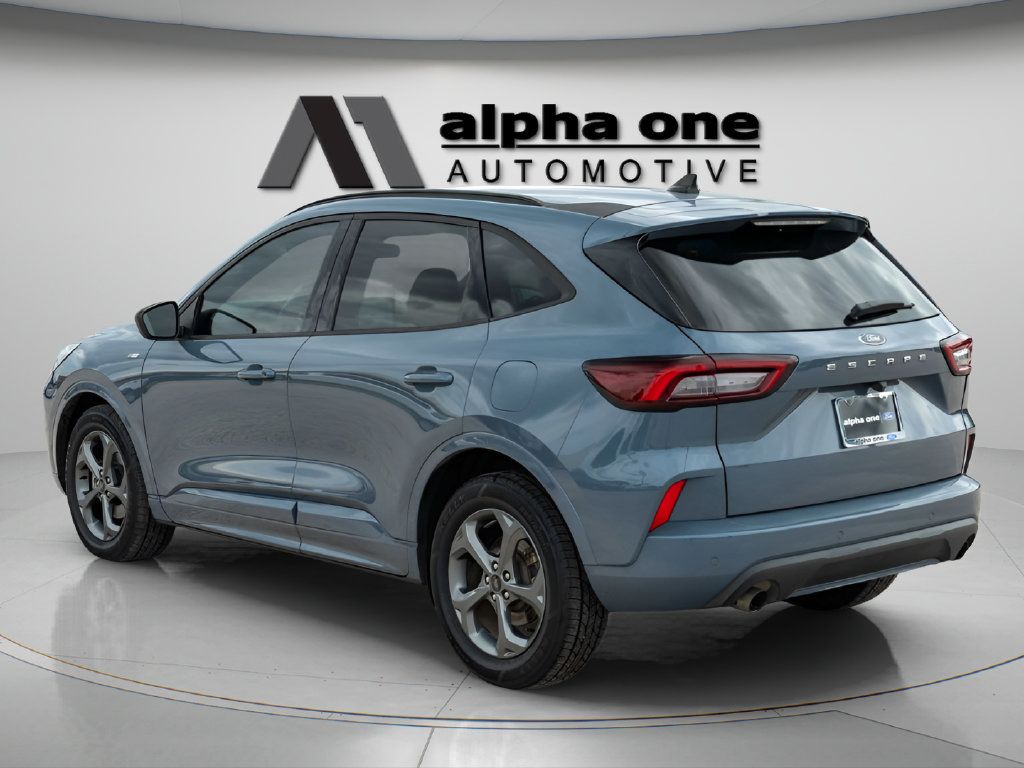 Used 2024 Ford Escape ST-Line w/ Tech Pack #1 FWD image 10