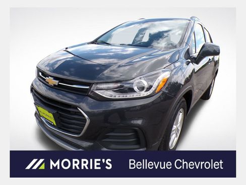 Used 2019 Chevrolet Trax LT FWD image 1