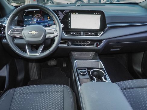 Certified 2026 Chevrolet Equinox LT FWD image 10