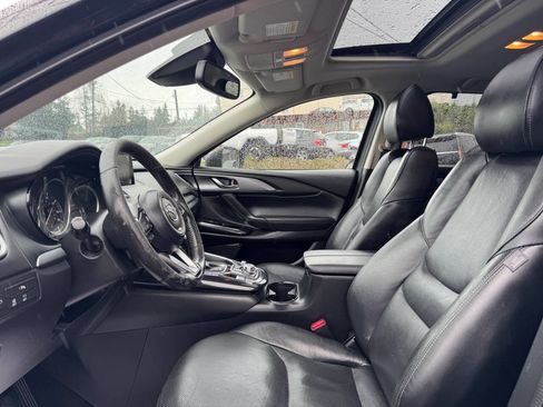 Used 2018 MAZDA CX-9 Touring w/ Touring Premium Package image 28