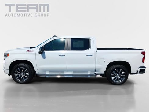 Used 2025 Chevrolet Silverado 1500 RST w/ Convenience Package II AWD/4WD image 4