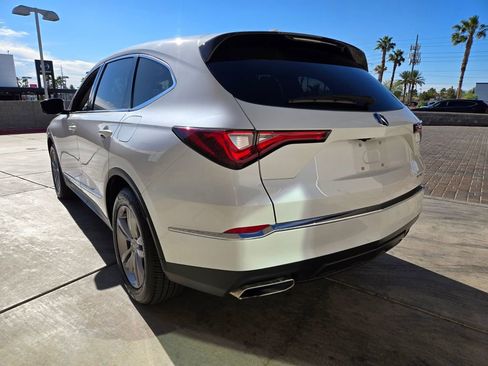 Used 2023 Acura MDX SH-AWD image 3