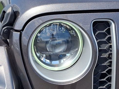 Used 2023 Jeep Wrangler Unlimited Sahara w/ Cold Weather Group AWD/4WD image 10