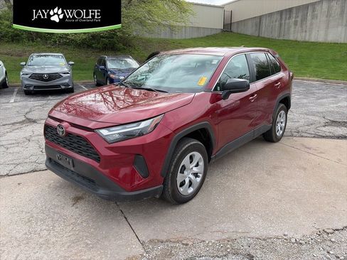 Used 2025 Toyota RAV4 LE image 1