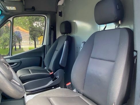 Used 2024 Mercedes-Benz Sprinter 3500 image 13