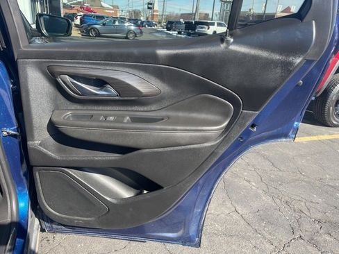 Certified 2023 GMC Terrain SLE w/ Driver Convenience Package image 17