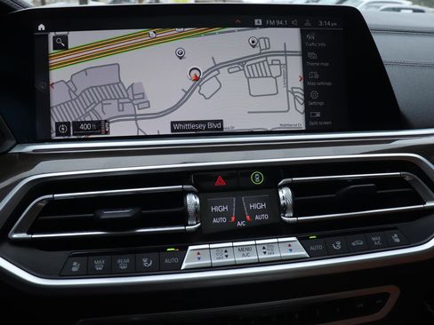 Used 2022 BMW X5 sDrive40i w/ Executive Package image 33