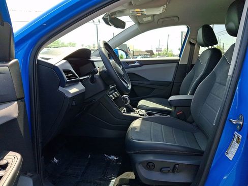 Certified 2023 Volkswagen Taos SE w/ Black Wheel Package AWD/4WD image 13