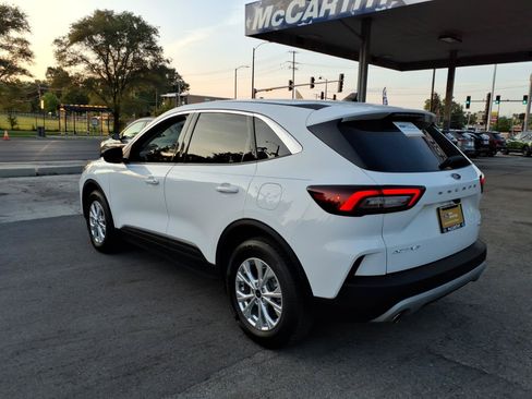Certified 2023 Ford Escape Active AWD/4WD image 4