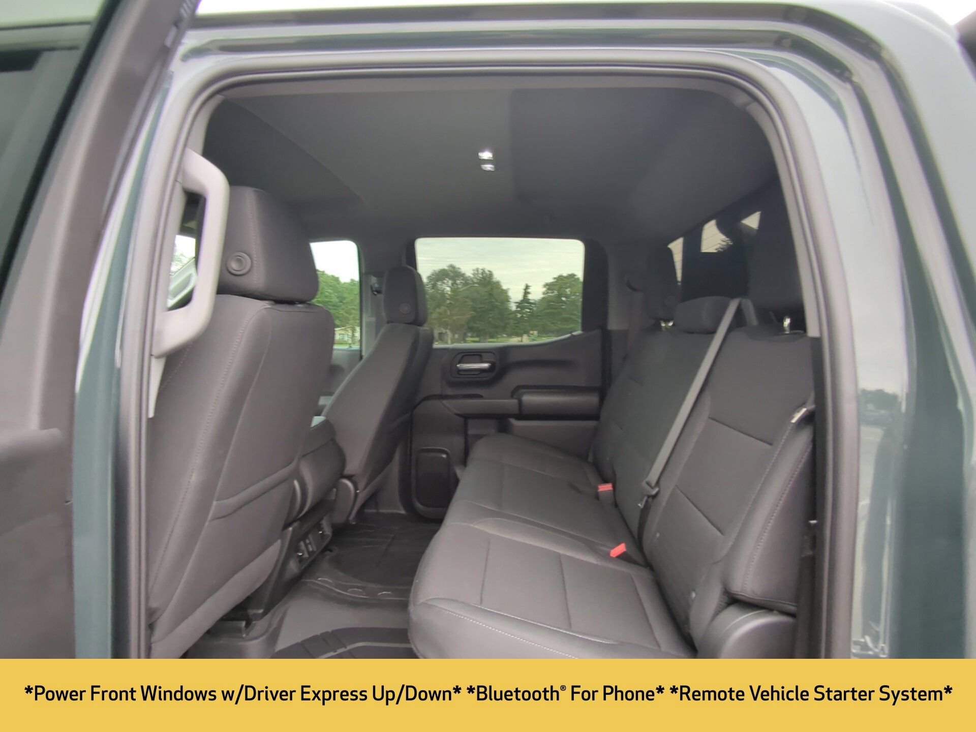 Used 2025 Chevrolet Silverado 1500 Custom Trail Boss w/ LPO, Dark Essentials Package AWD/4WD image 13