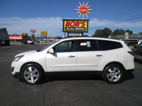 Used 2015 Chevrolet Traverse LTZ AWD/4WD image 12
