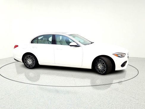 Used 2025 Mercedes-Benz C 300 Sedan image 7