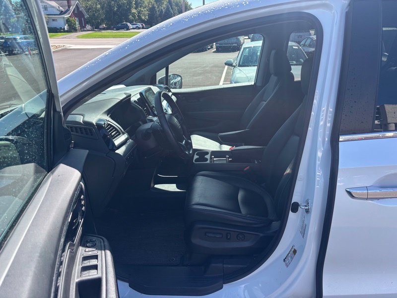 Used 2022 Honda Odyssey Touring image 7