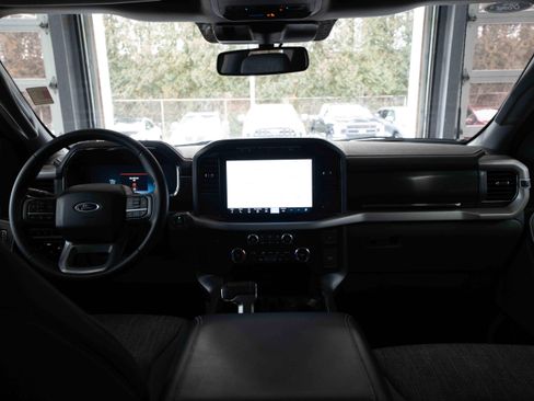 Used 2023 Ford F150 Lightning XLT image 19