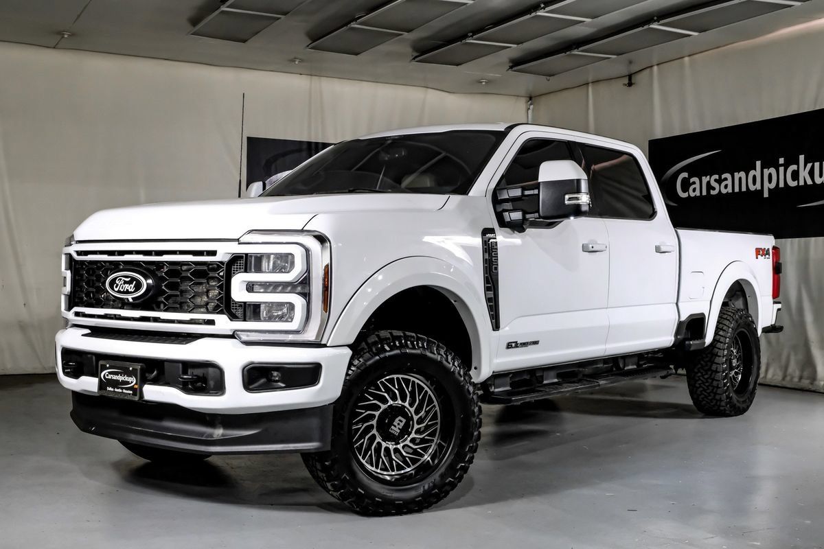 Used 2024 Ford F250 Lariat w/ Sport Appearance Package AWD/4WD image 5