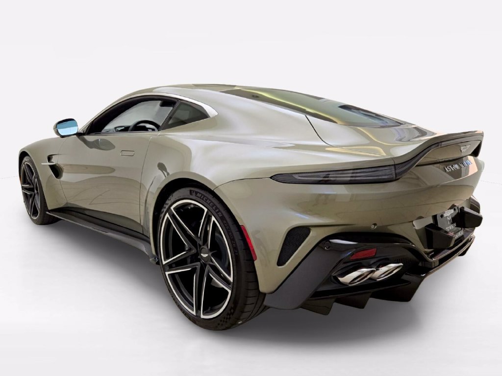 Used 2025 Aston Martin V8 Vantage Coupe RWD image 11