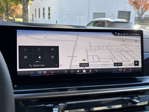 Used 2026 BMW X7 xDrive40i w/ M Sport Package image 27