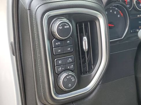Used 2021 Chevrolet Silverado 1500 LT Trail Boss AWD/4WD image 9
