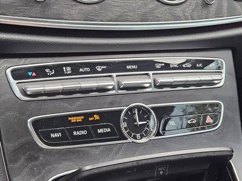 Used 2018 Mercedes-Benz E 300 image 11