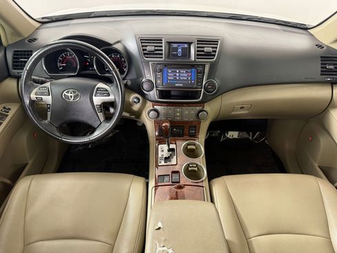 Used 2013 Toyota Highlander Limited image 27