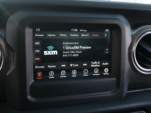 Used 2019 Jeep Wrangler Unlimited Sahara w/ Safety Group AWD/4WD image 25