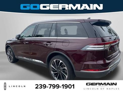 Used 2022 Lincoln Aviator Reserve AWD/4WD image 5