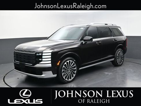 Used 2026 Hyundai Palisade Calligraphy FWD image 1