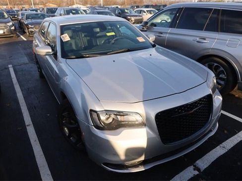 Used 2023 Chrysler 300 S image 3