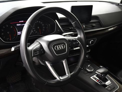 Used 2019 Audi Q5 Premium w/ Convenience Package AWD/4WD image 13