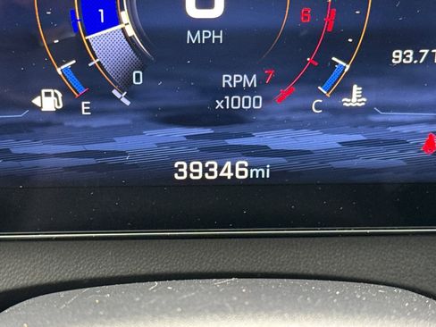 Certified 2024 Chevrolet Traverse LT image 30