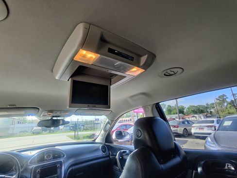 Used 2017 Buick Enclave Leather image 20