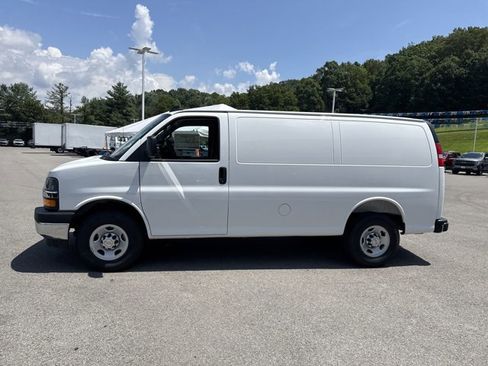 New 2025 Chevrolet Express 2500 w/ Driver Convenience Package RWD image 8