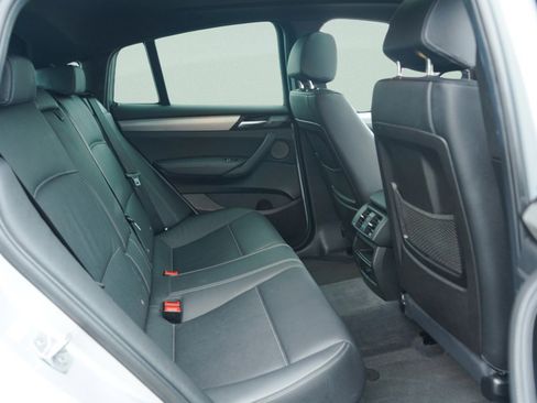 Used 2018 BMW X4 M40i image 38